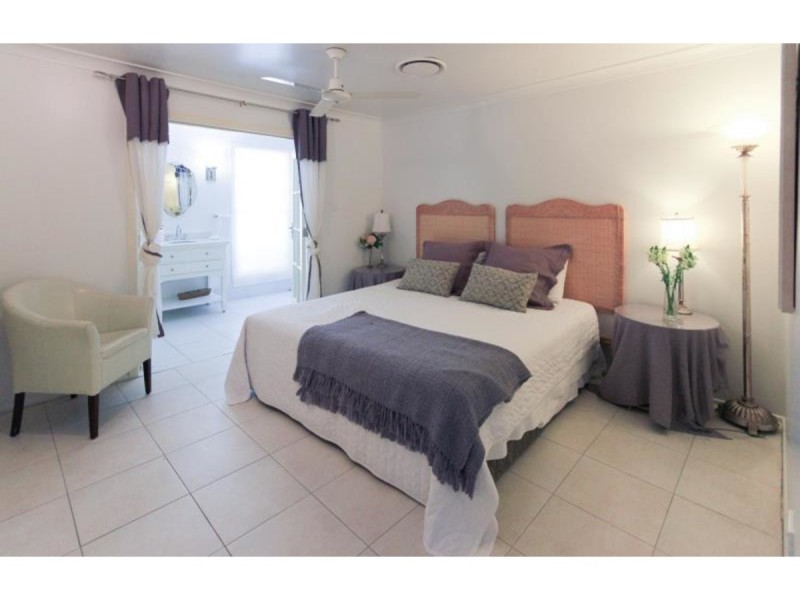 69 Mirrawena Avenue, Bangalee QLD 4703